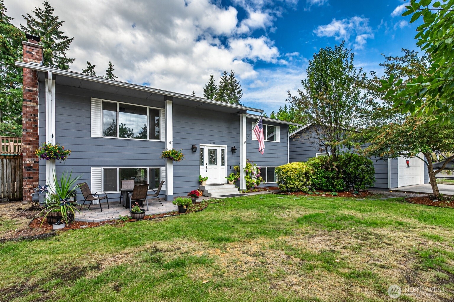 2704 180th Avenue Property Photo 1