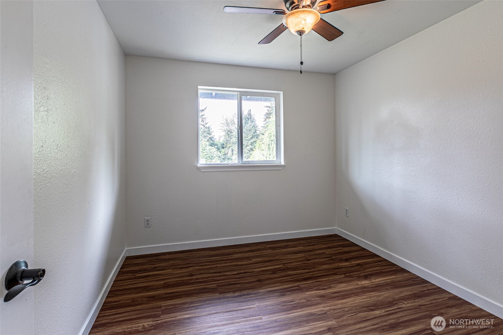 2704 180th Avenue Property Photo 14