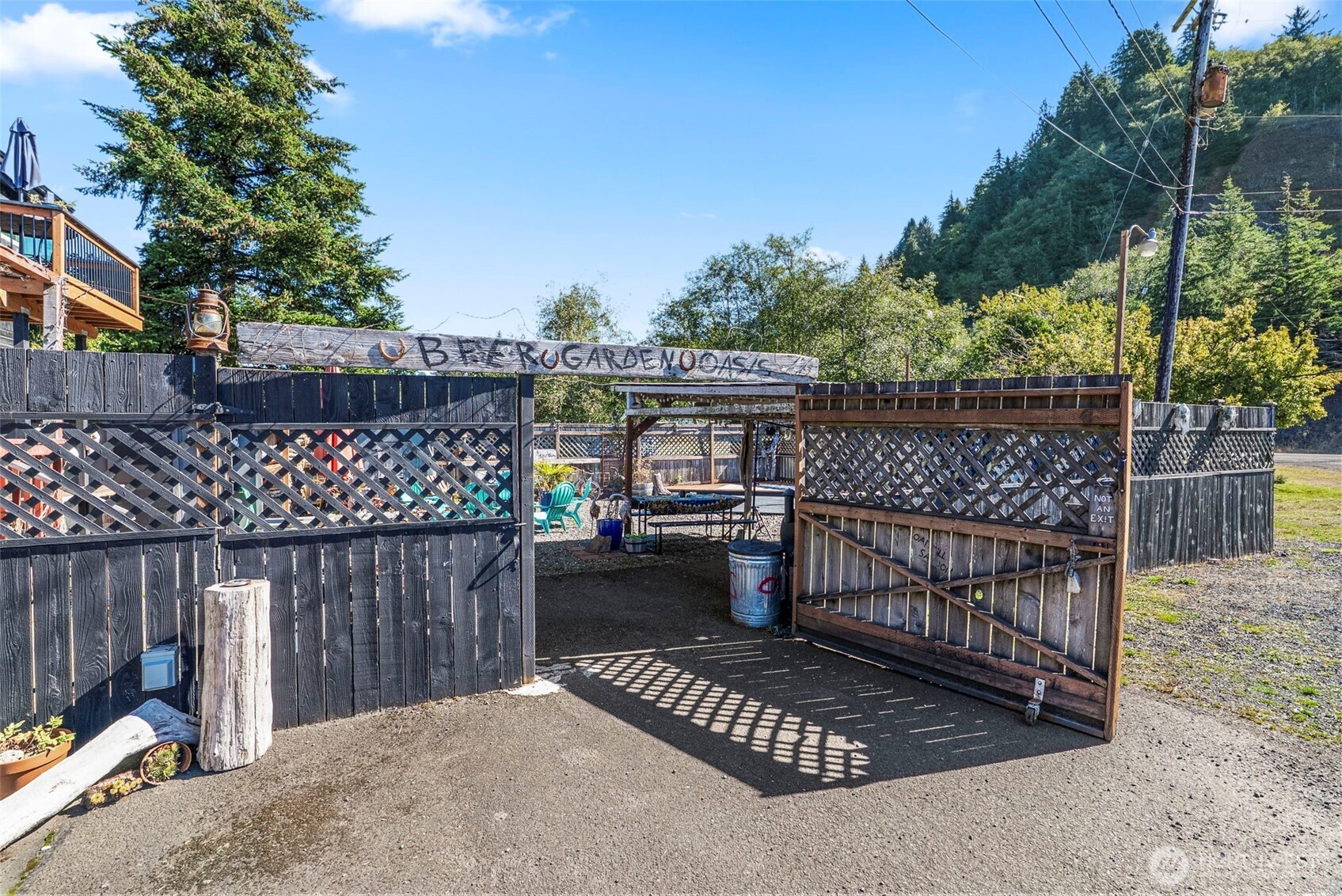 8 Fairgrounds Road Property Photo 8