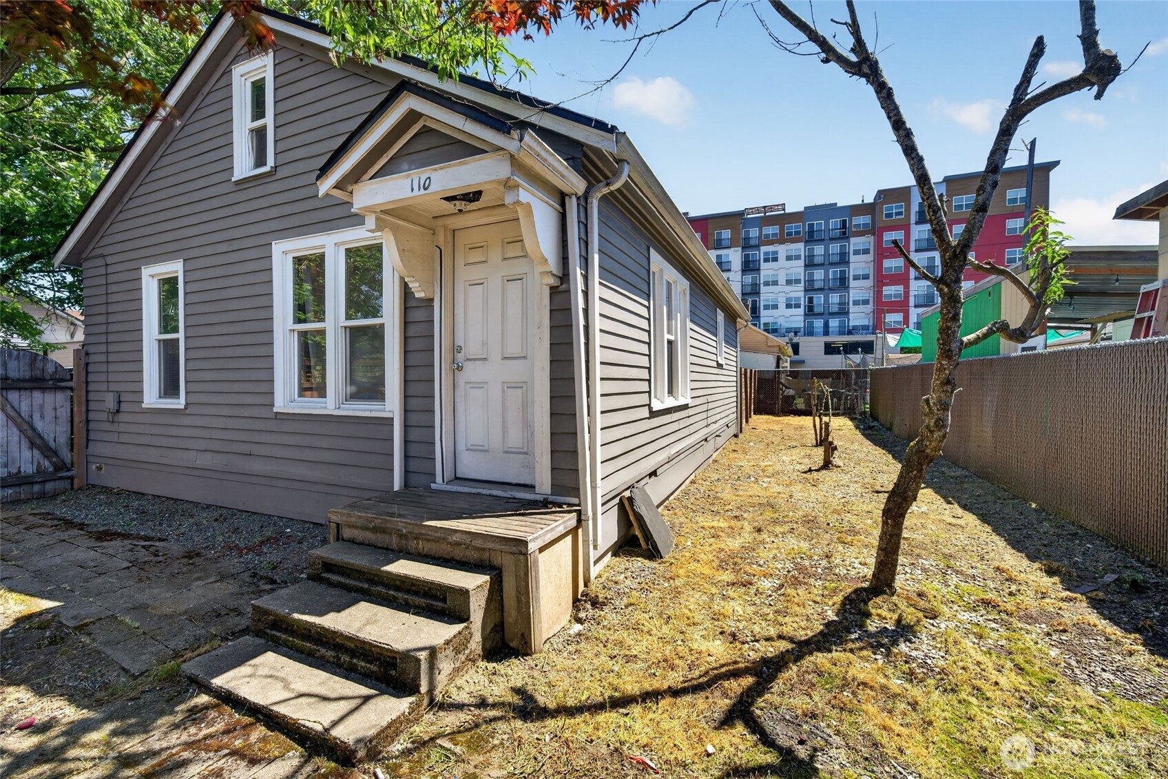 110 Lincoln Avenue Property Photo 1