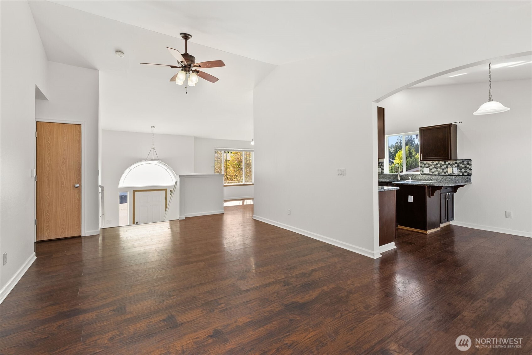 15204 Carter Loop Property Photo 6