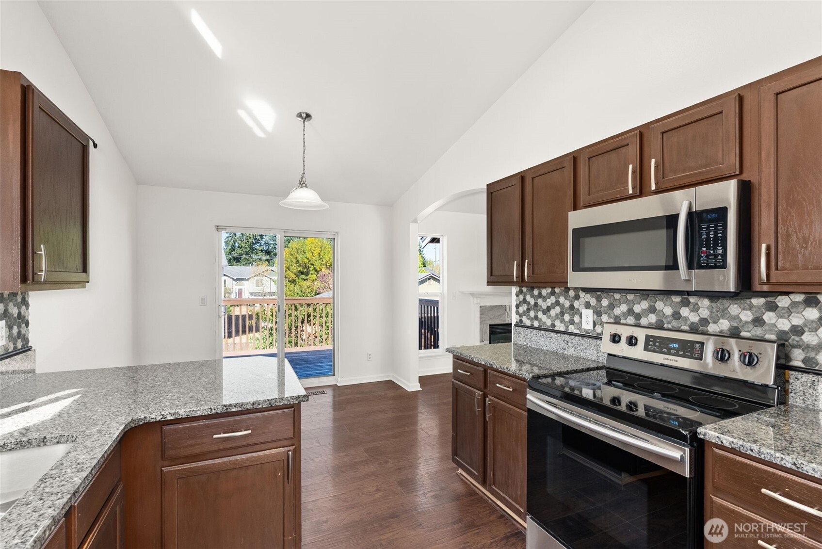 15204 Carter Loop Property Photo 9