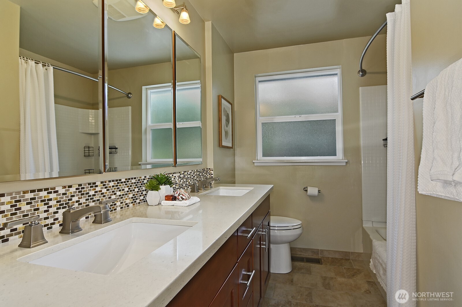 124 N 180th Street Property Photo 18