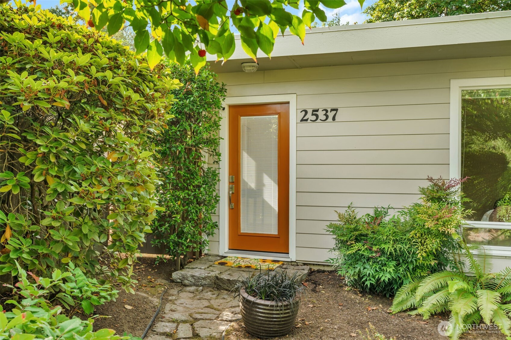 2537 Ne 97th Street Property Photo 1