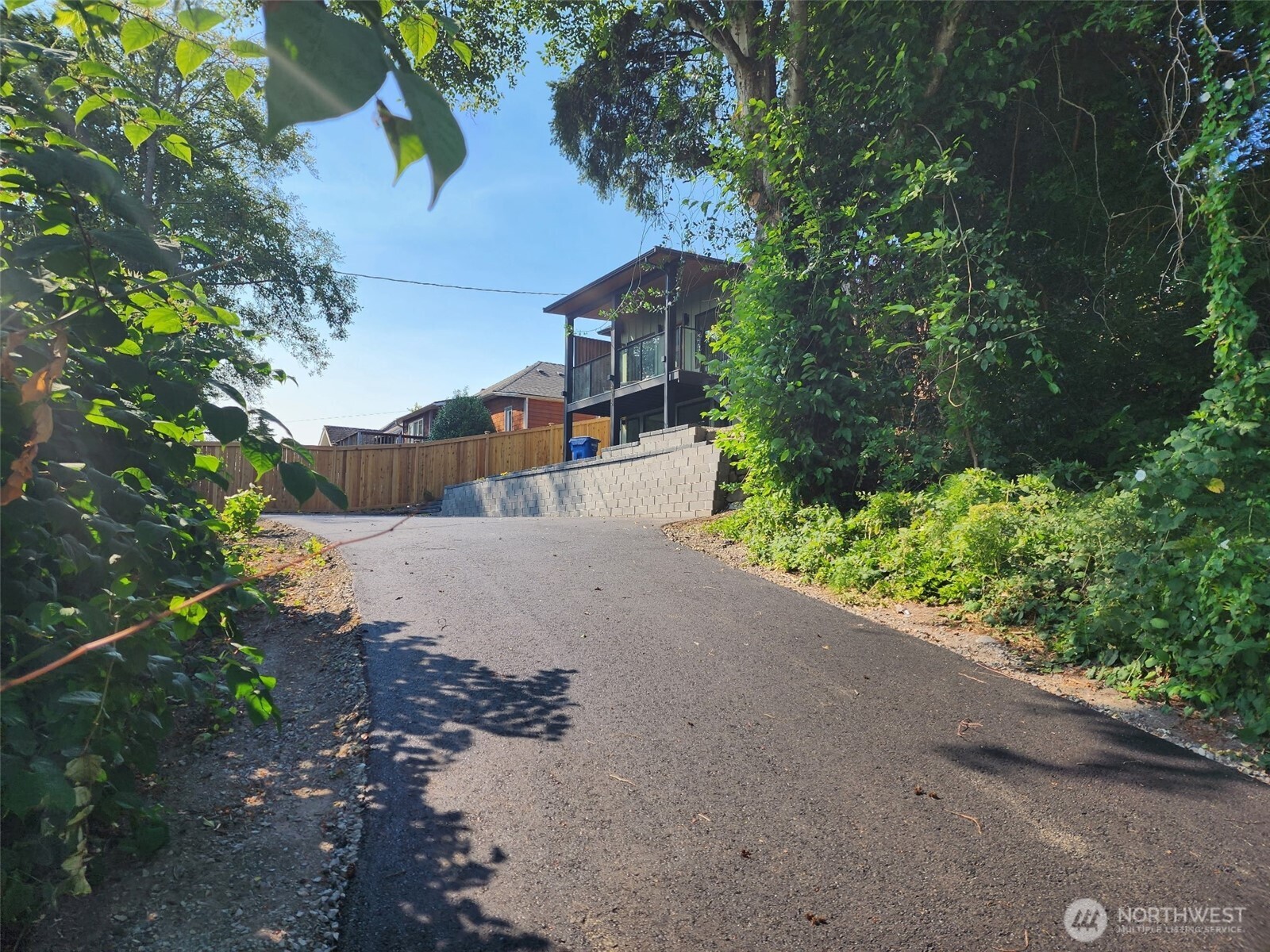 4015 Burton Place Property Photo 16
