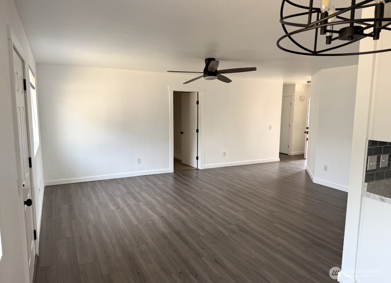 1906 N Yew Street Property Photo 18