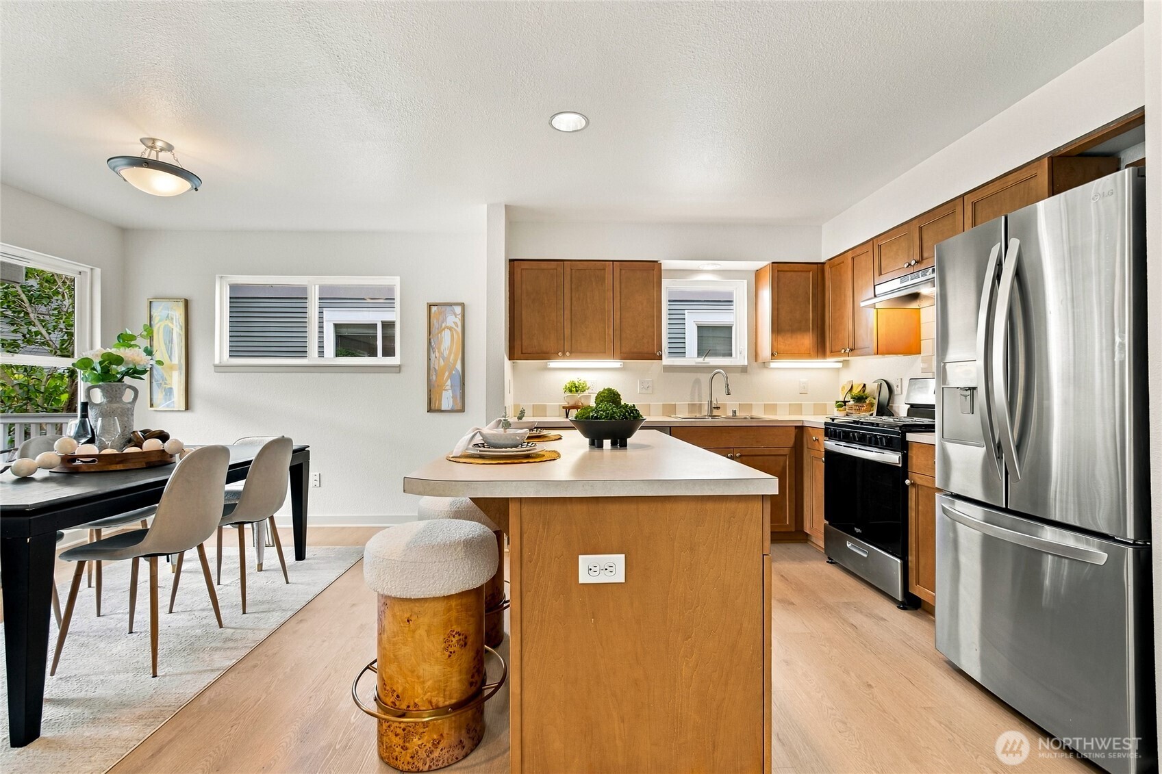 6735 Shaffer Avenue Property Photo 10