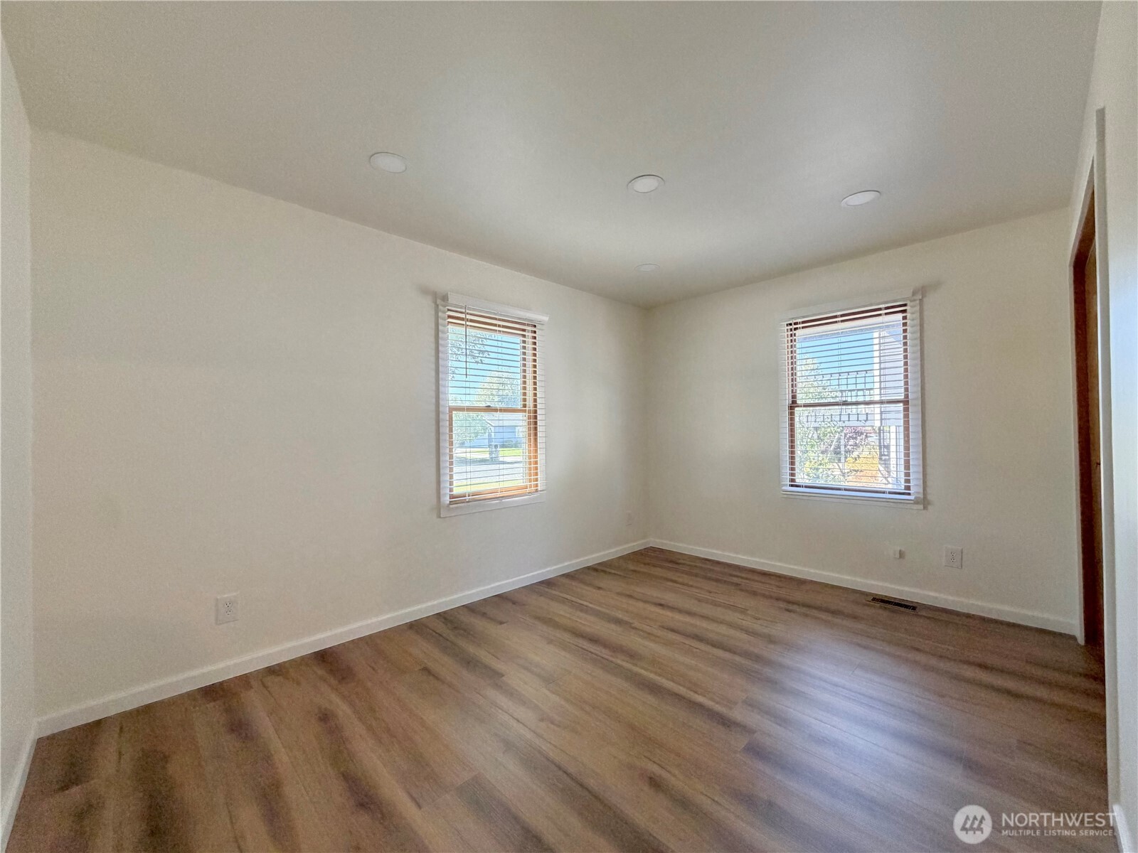 9348 Goodrich Road Property Photo 10