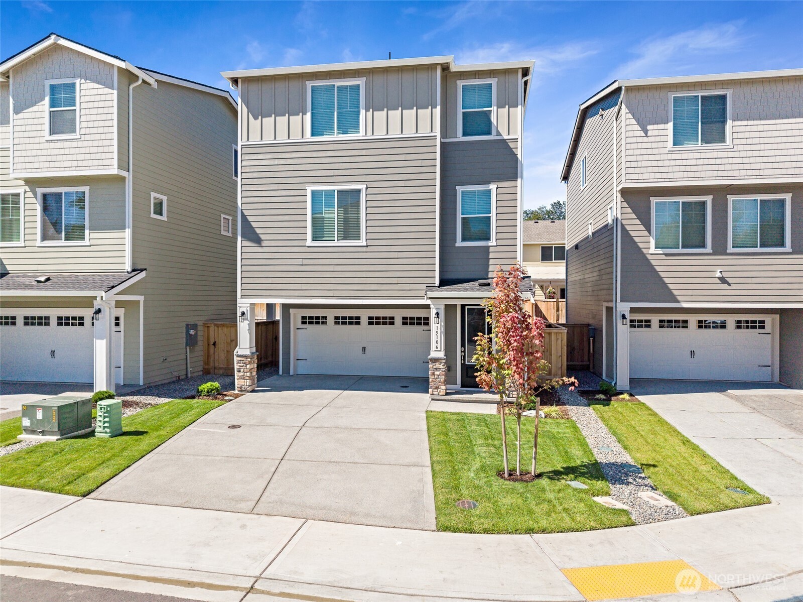 15124 87th Place Property Photo 2