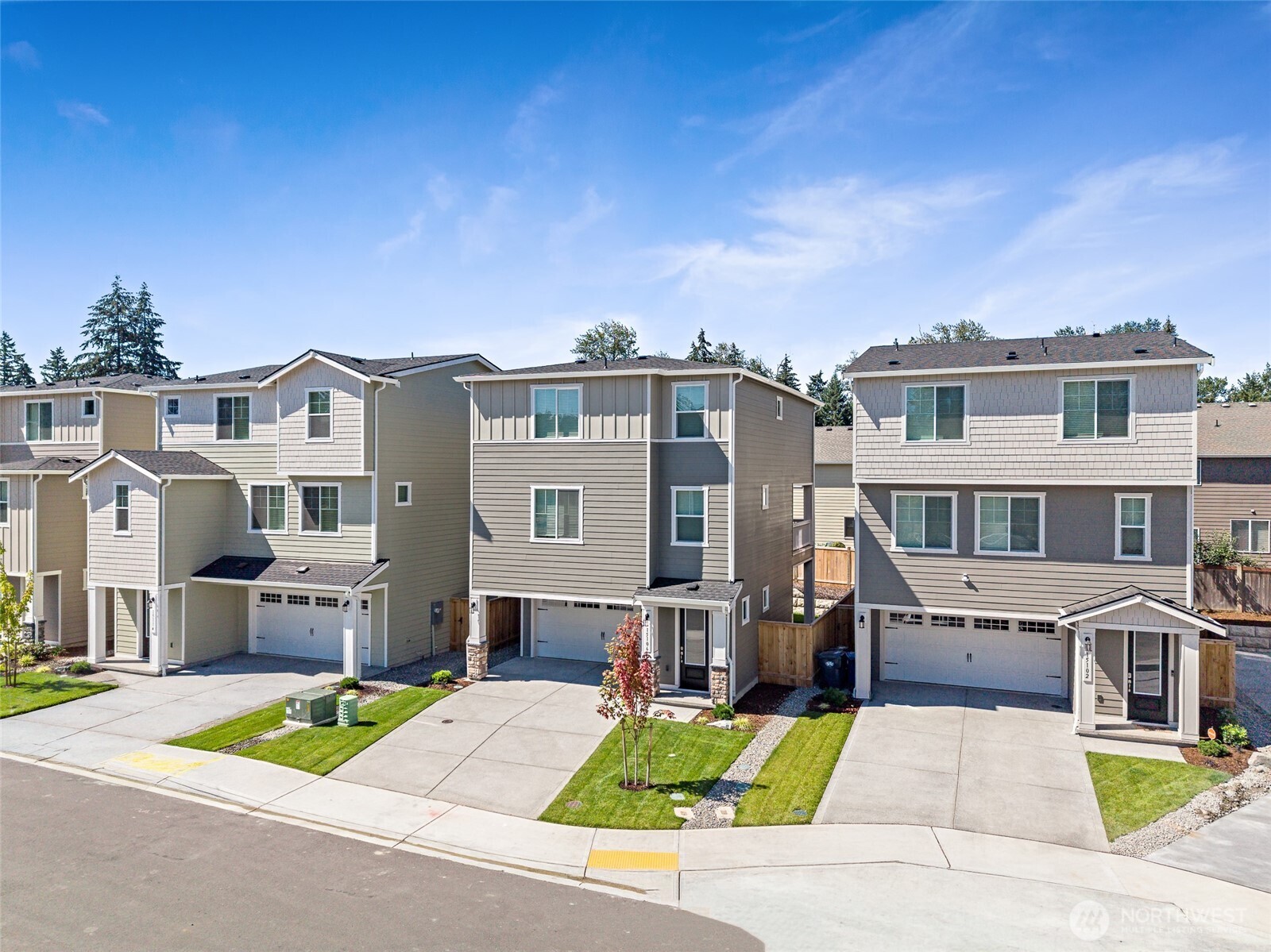 15124 87th Place Property Photo 4