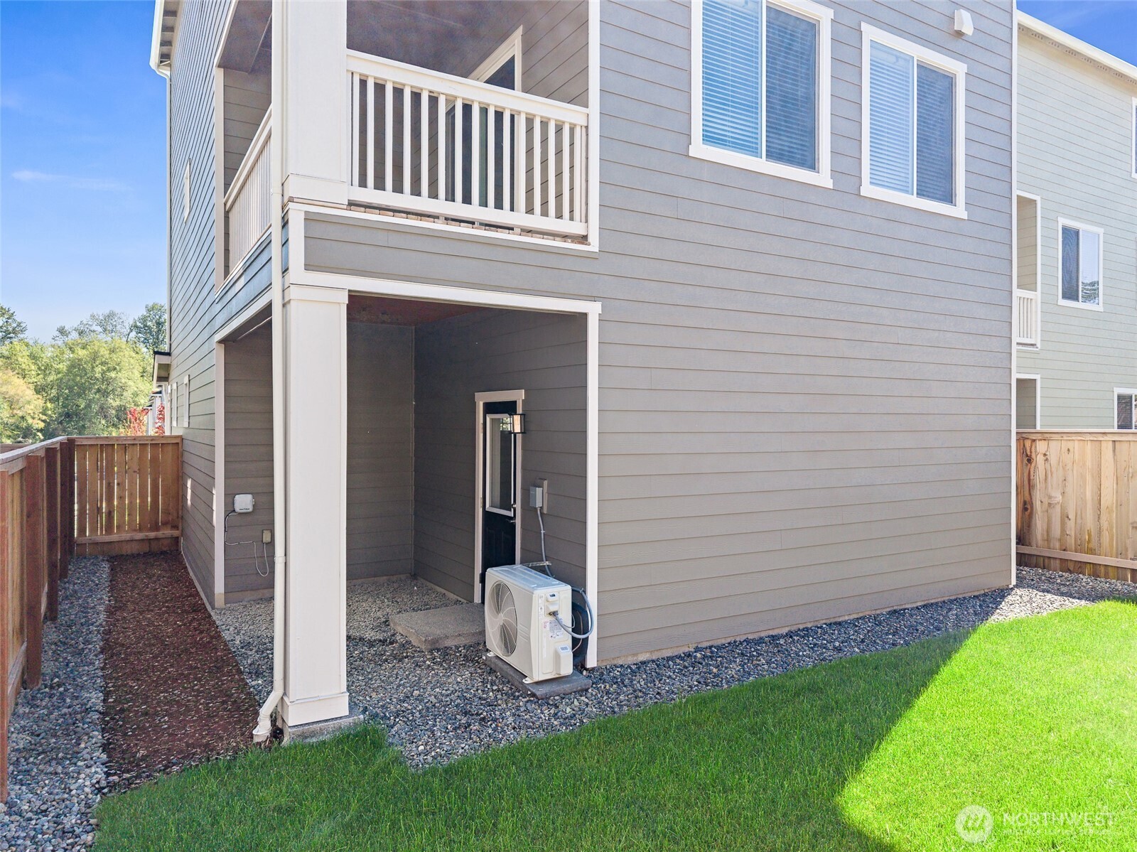15124 87th Place Property Photo 8