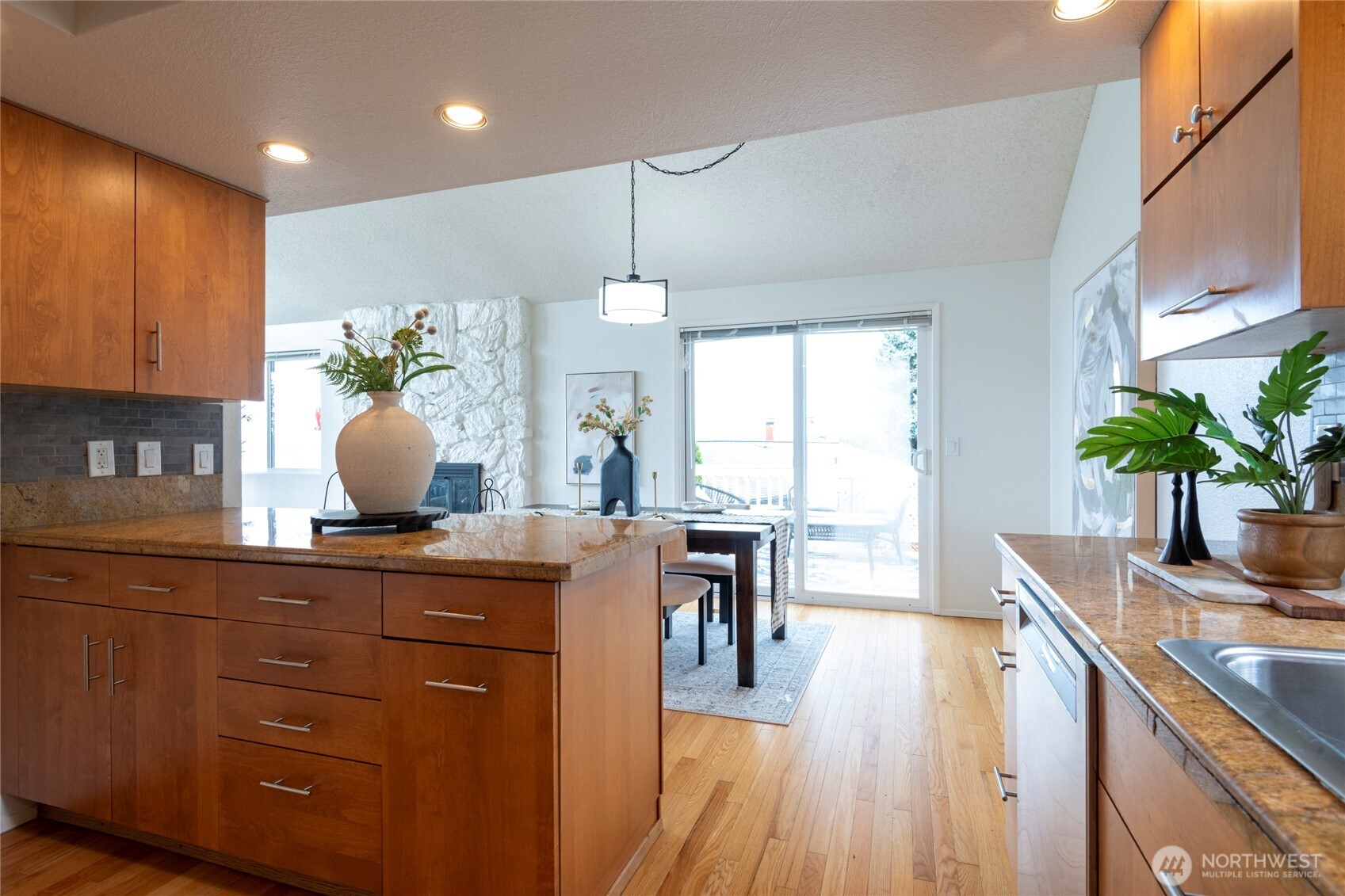 5815 Frances Avenue Property Photo 15