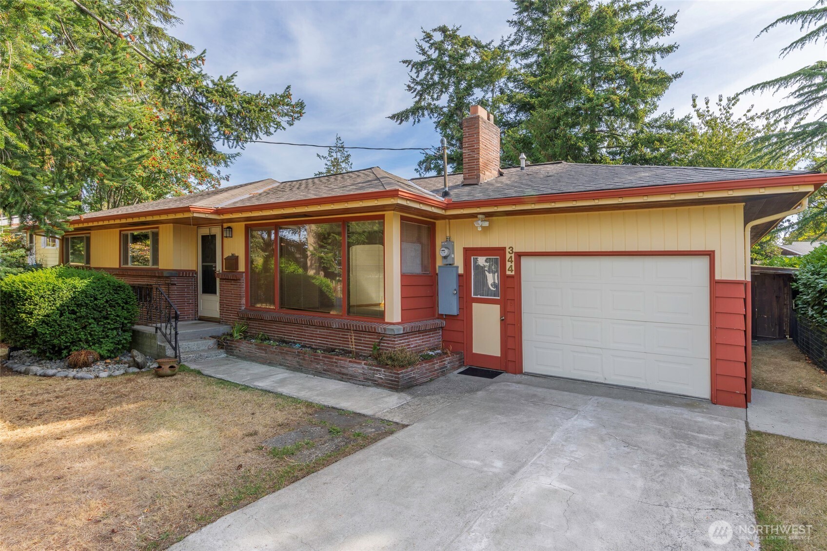 344 SE O'Leary Street Property Photo 1