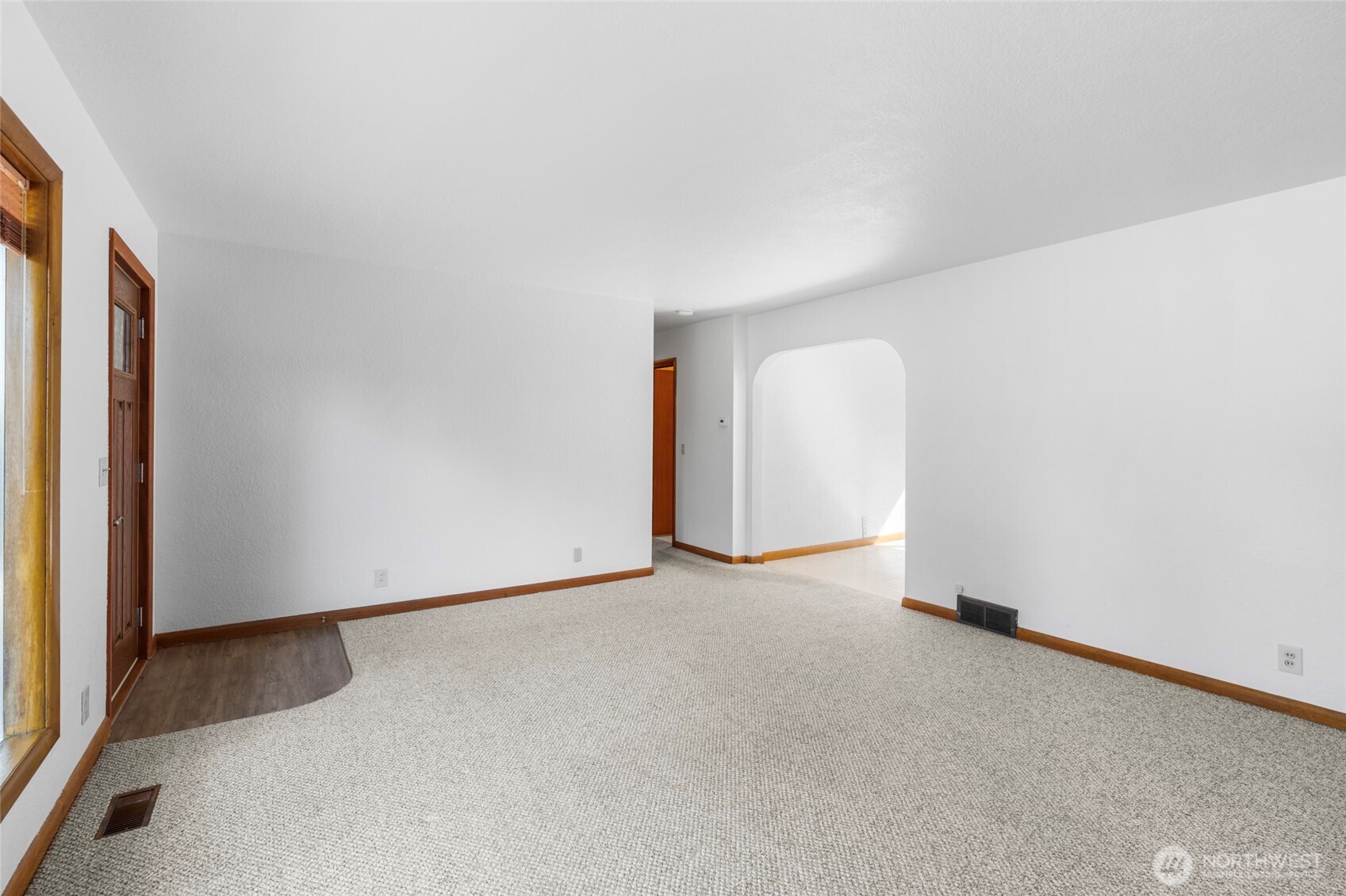 344 Se O'leary Street Property Photo 8