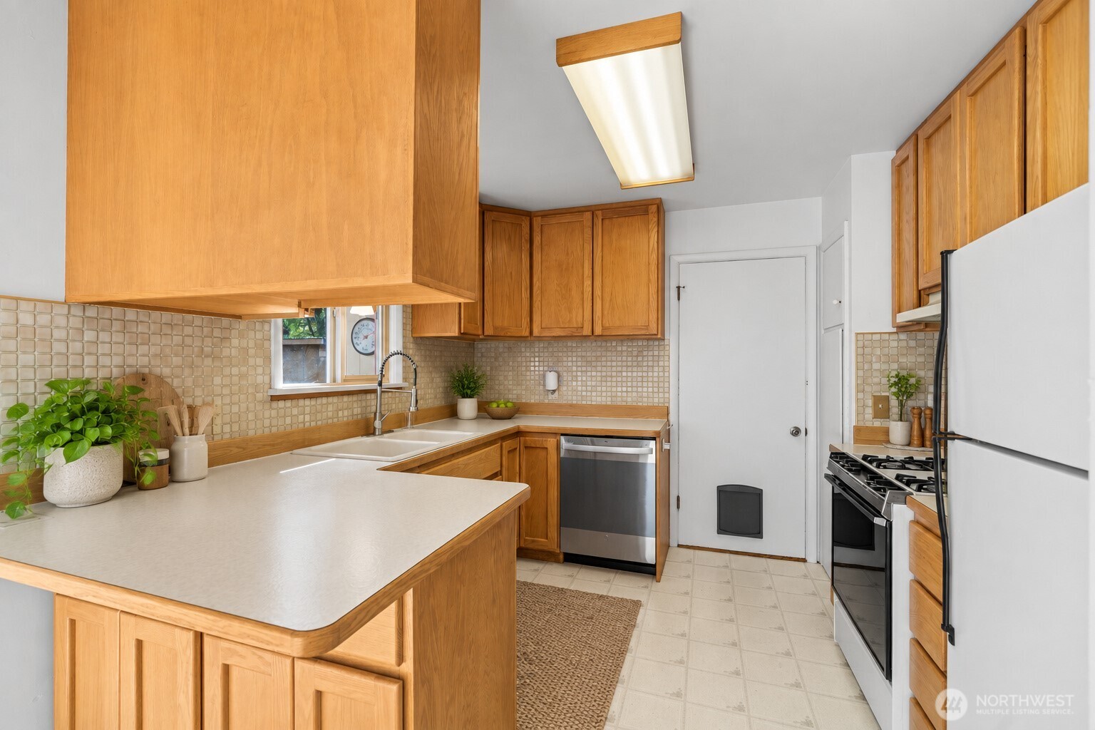 344 Se O'leary Street Property Photo 14