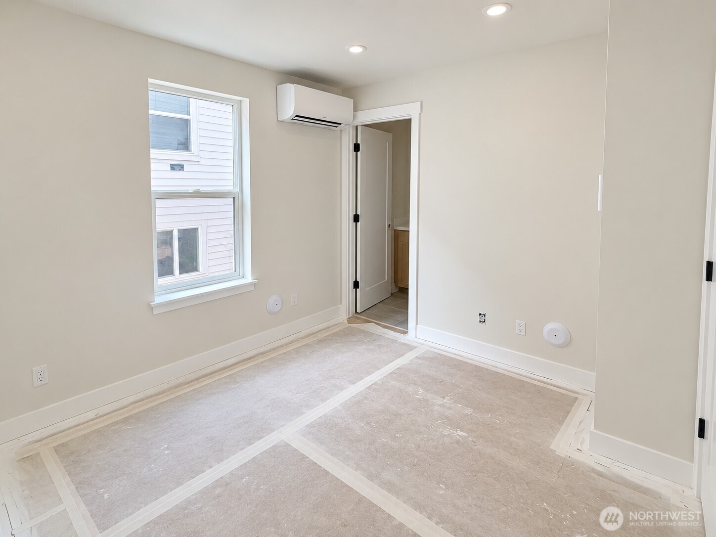 8316 B 28th Avenue Property Photo 13