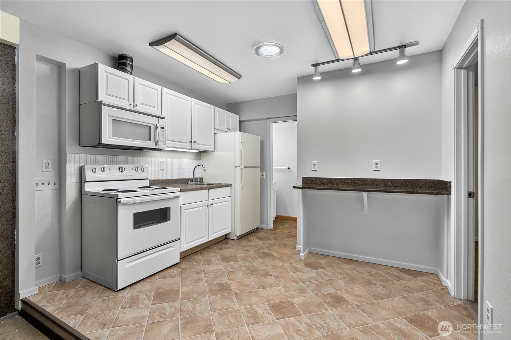 3410 Slater Road Property Photo 14