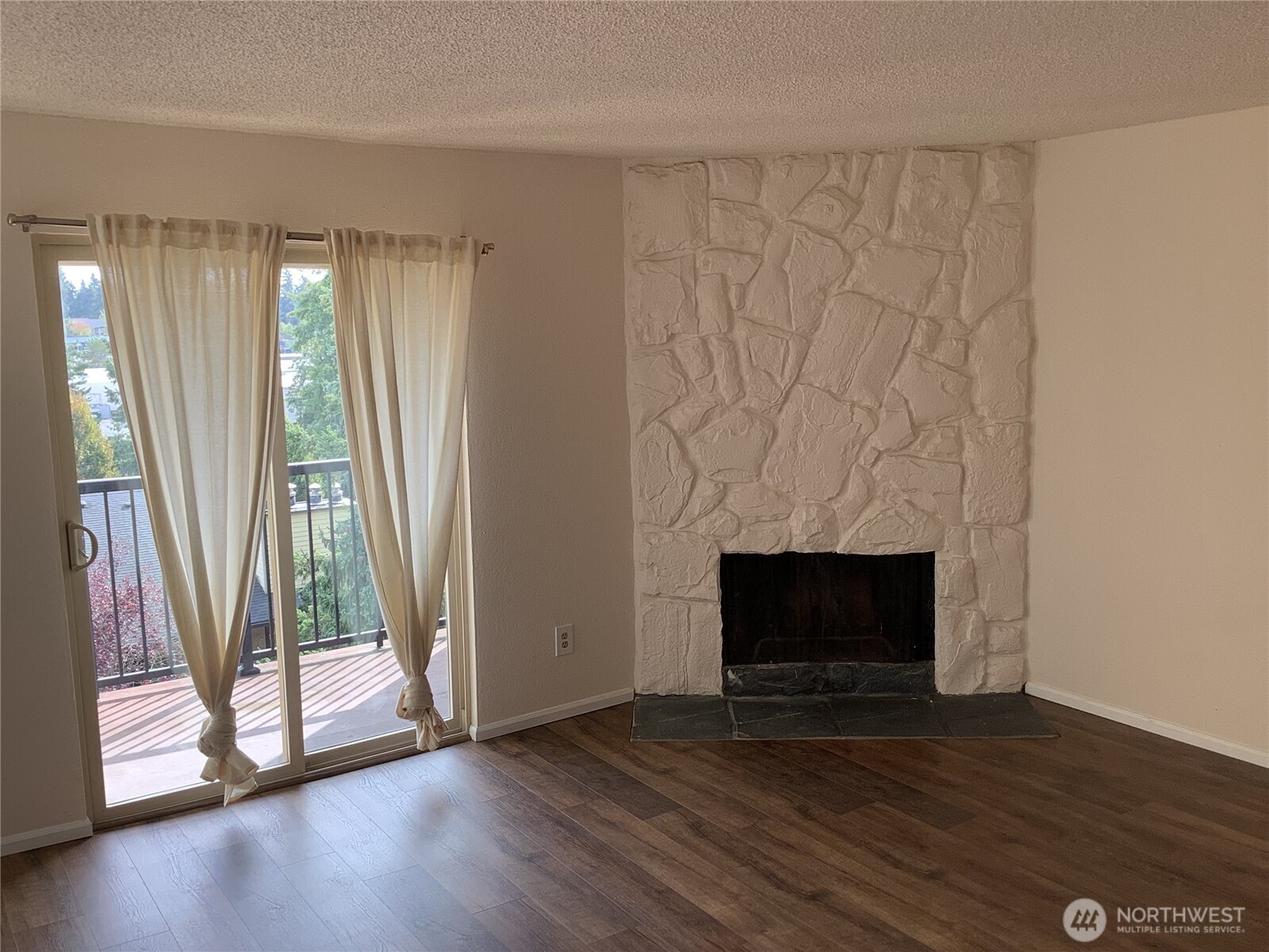 12525 Ne 145th Street F114 Property Photo 5