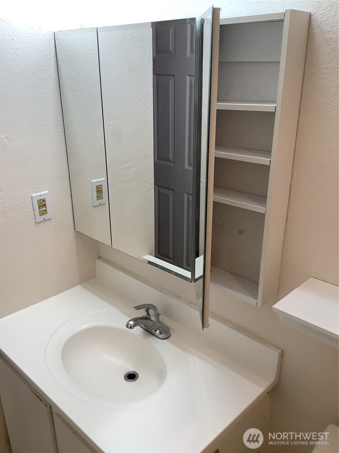 12525 Ne 145th Street F114 Property Photo 18
