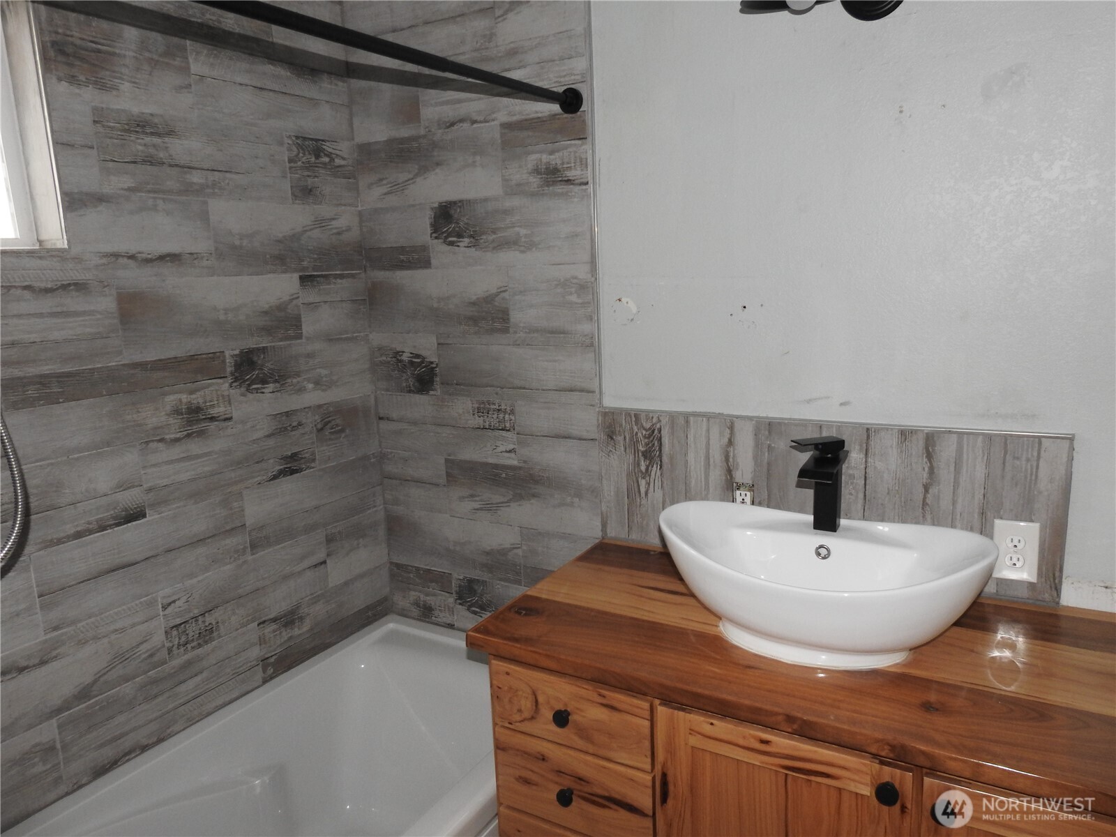 308 Stevens Avenue Property Photo 8