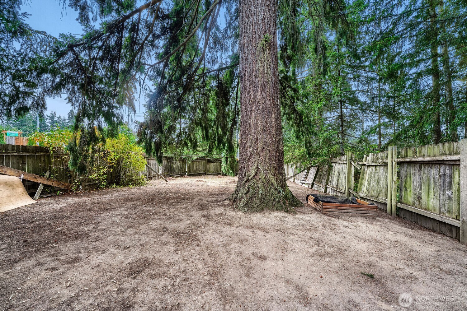 17415 128 Avenue Property Photo 15