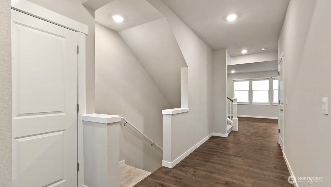 13828 11th Place Property Photo 8