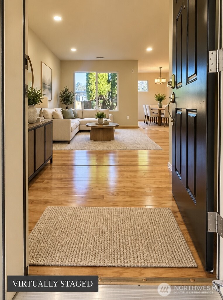 15352 146th Place Property Photo 3