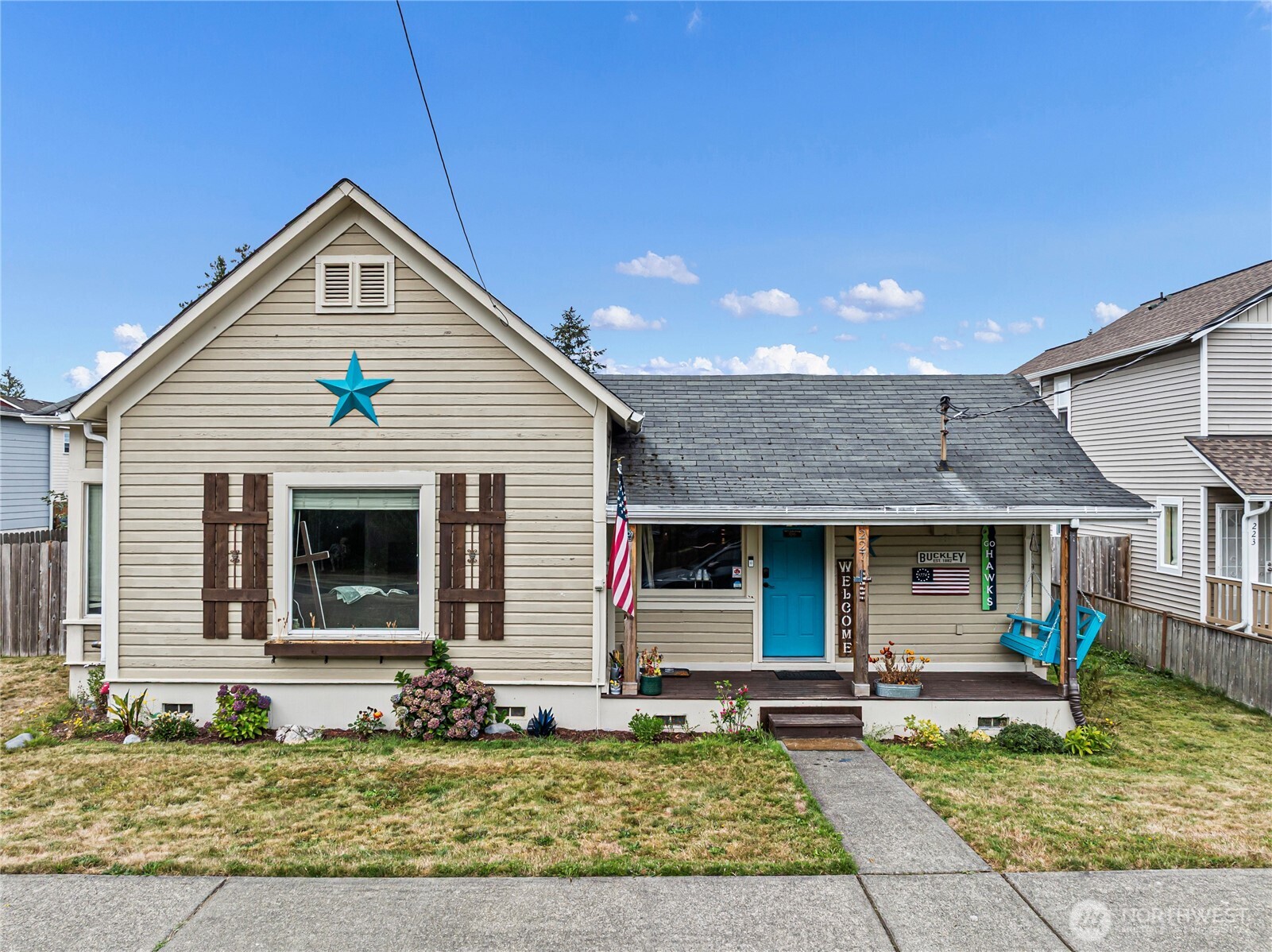 227 S Cedar Street Property Photo 1