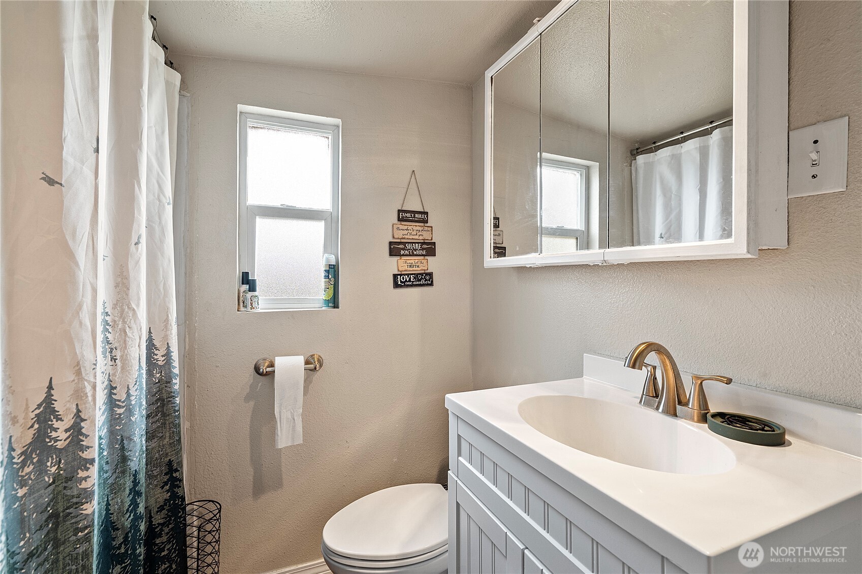 227 S Cedar Street Property Photo 9
