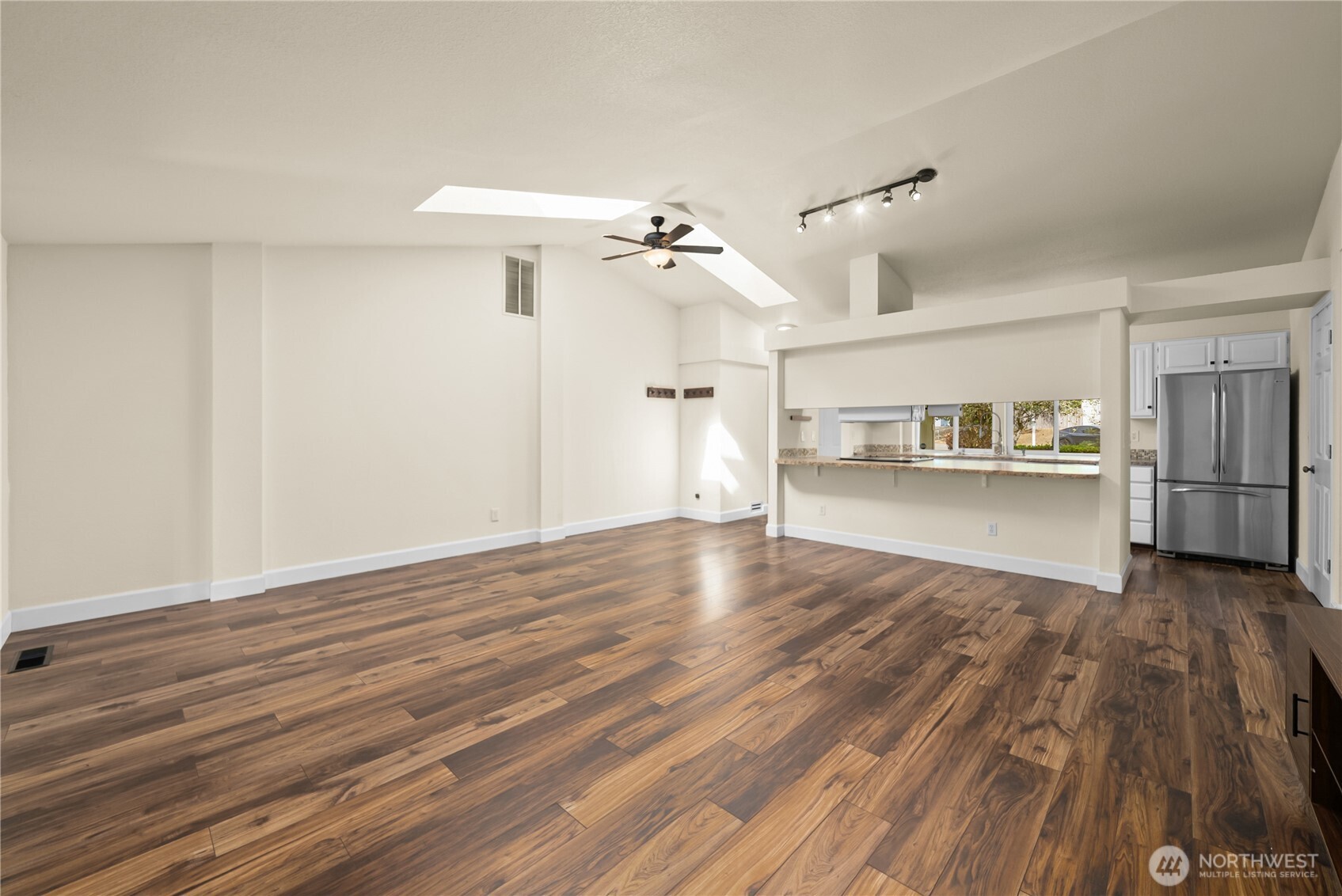 2410 Leah Court Property Photo 10