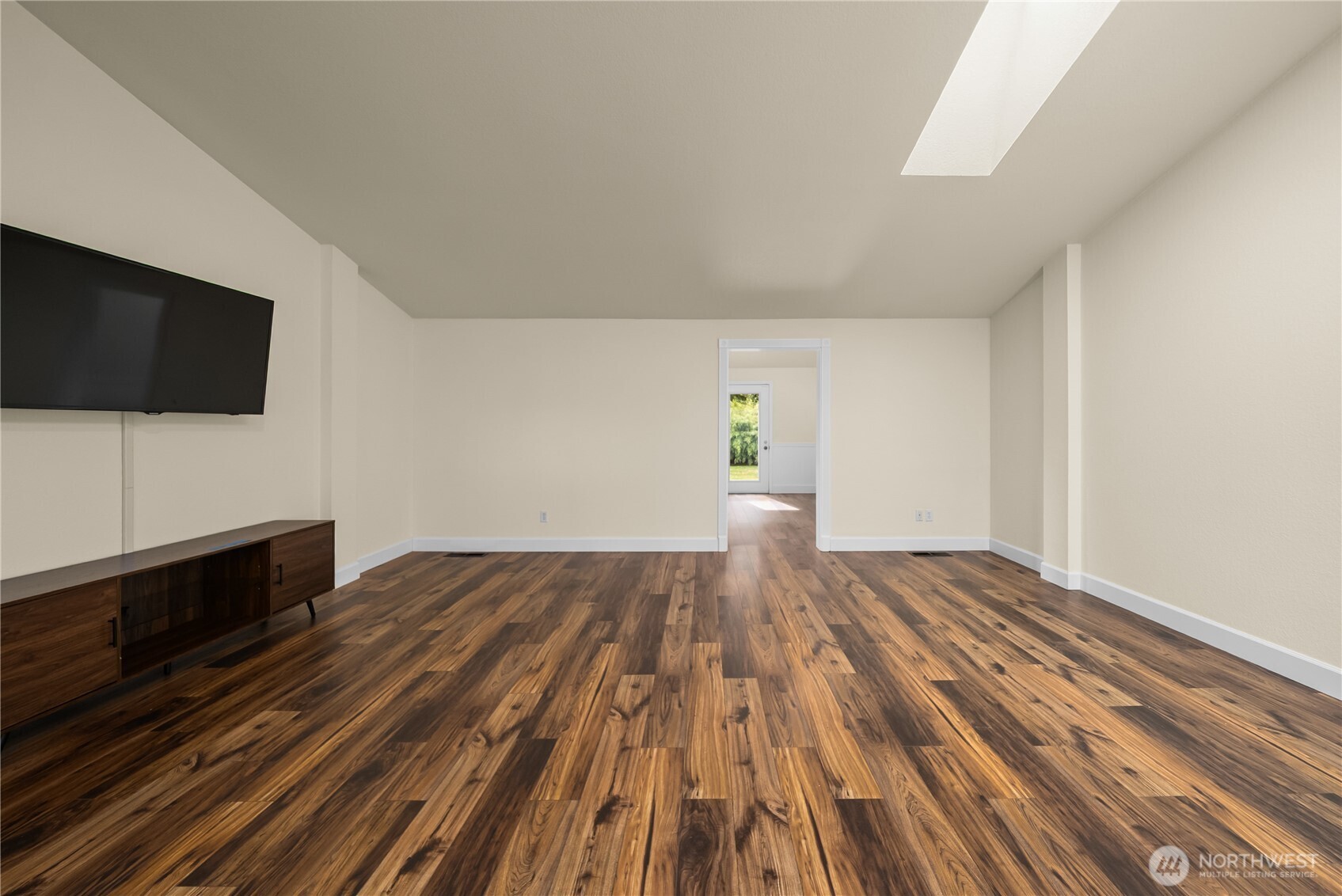2410 Leah Court Property Photo 11
