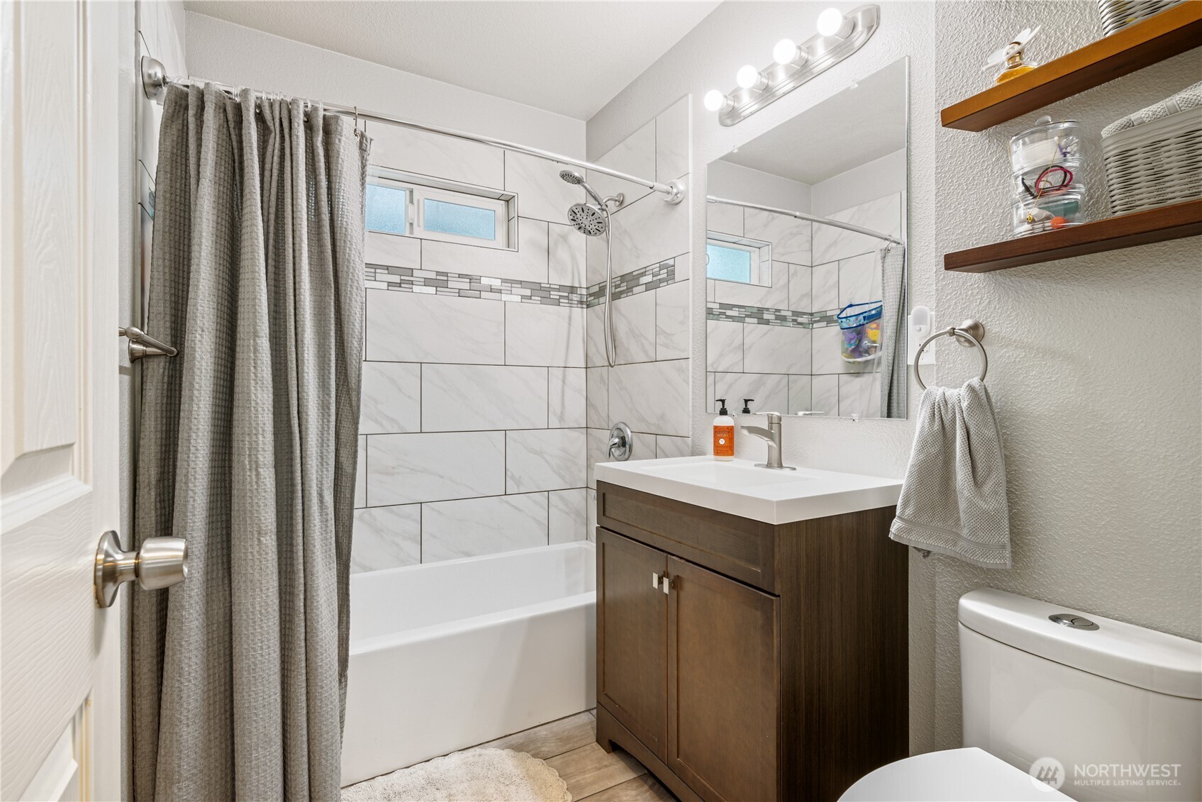 703 Allen Street Property Photo 14