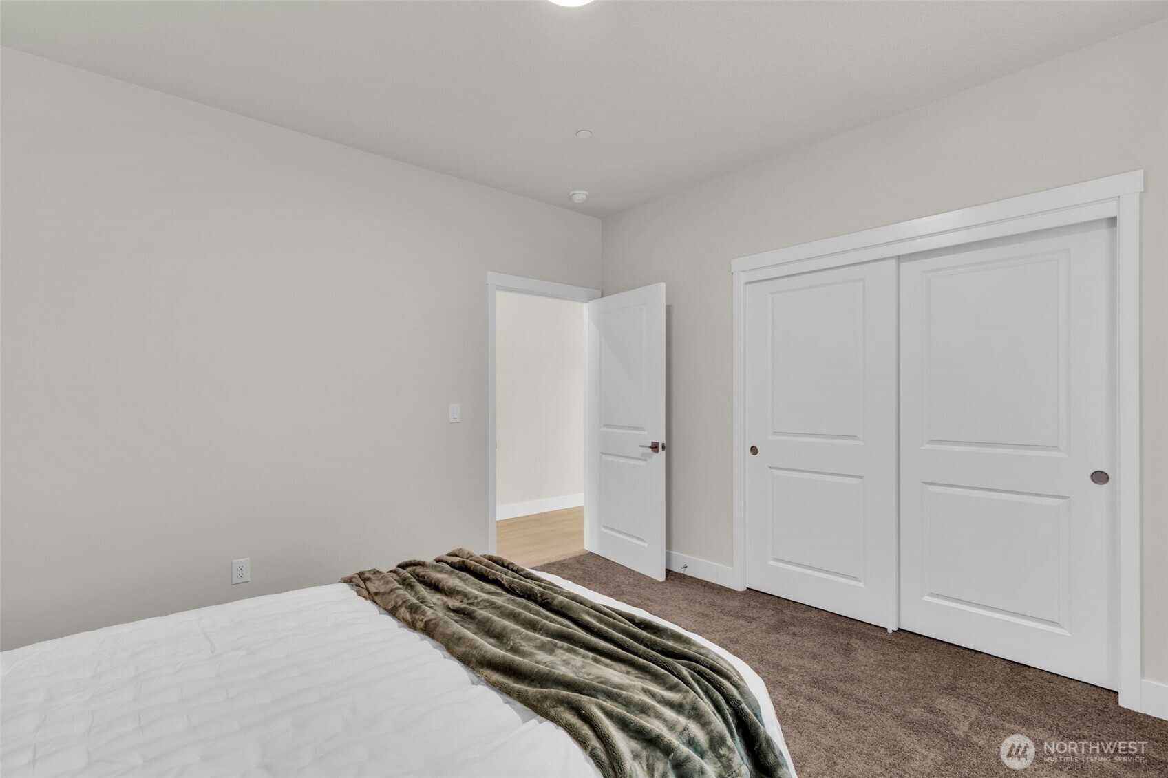 753 C Street Property Photo 7