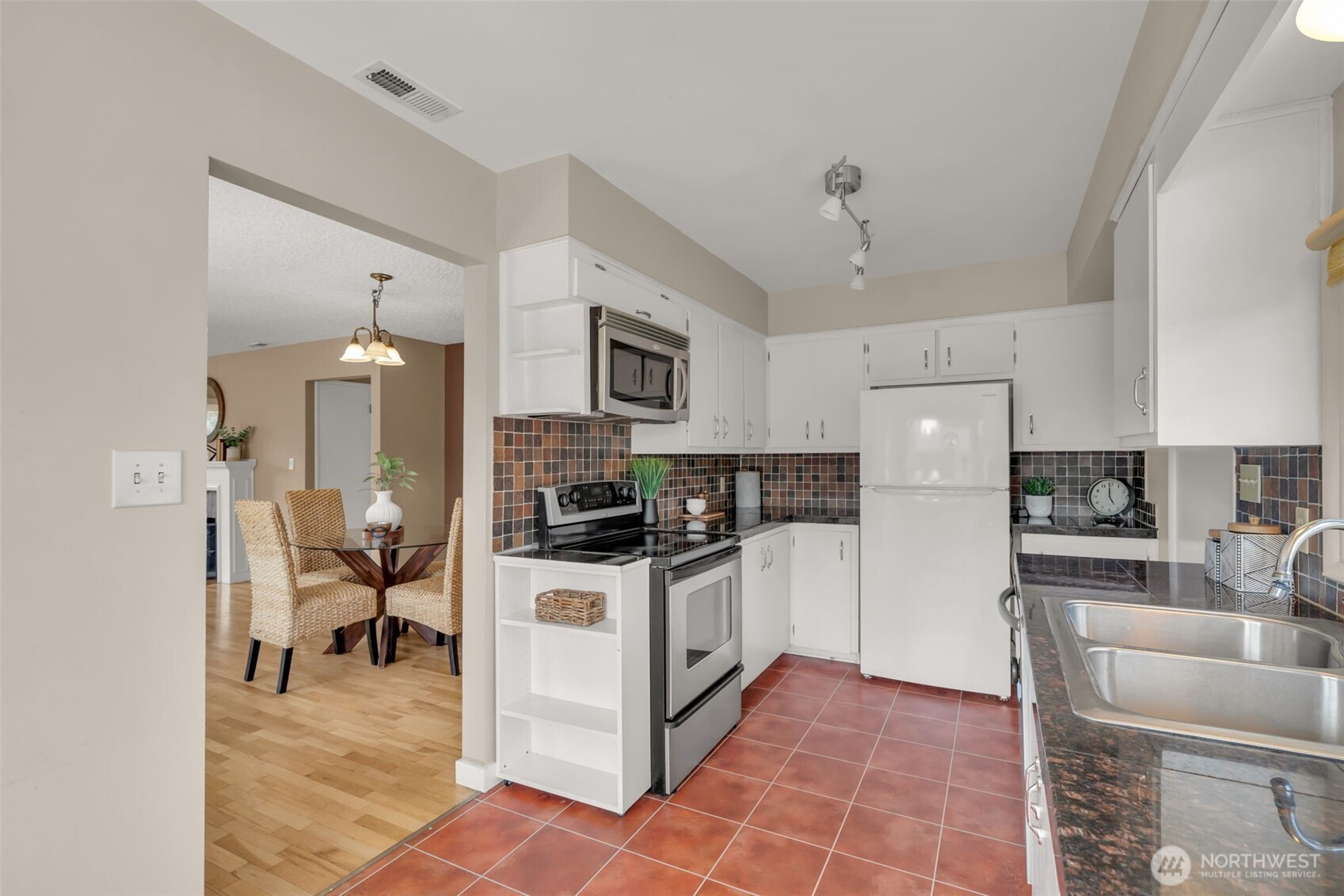 759 C Street Property Photo 10