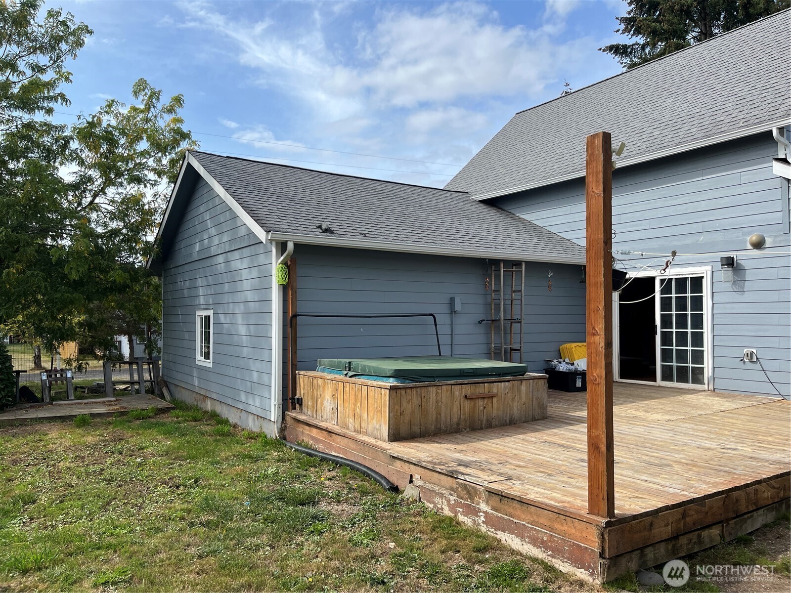 517 D Street Property Photo 3