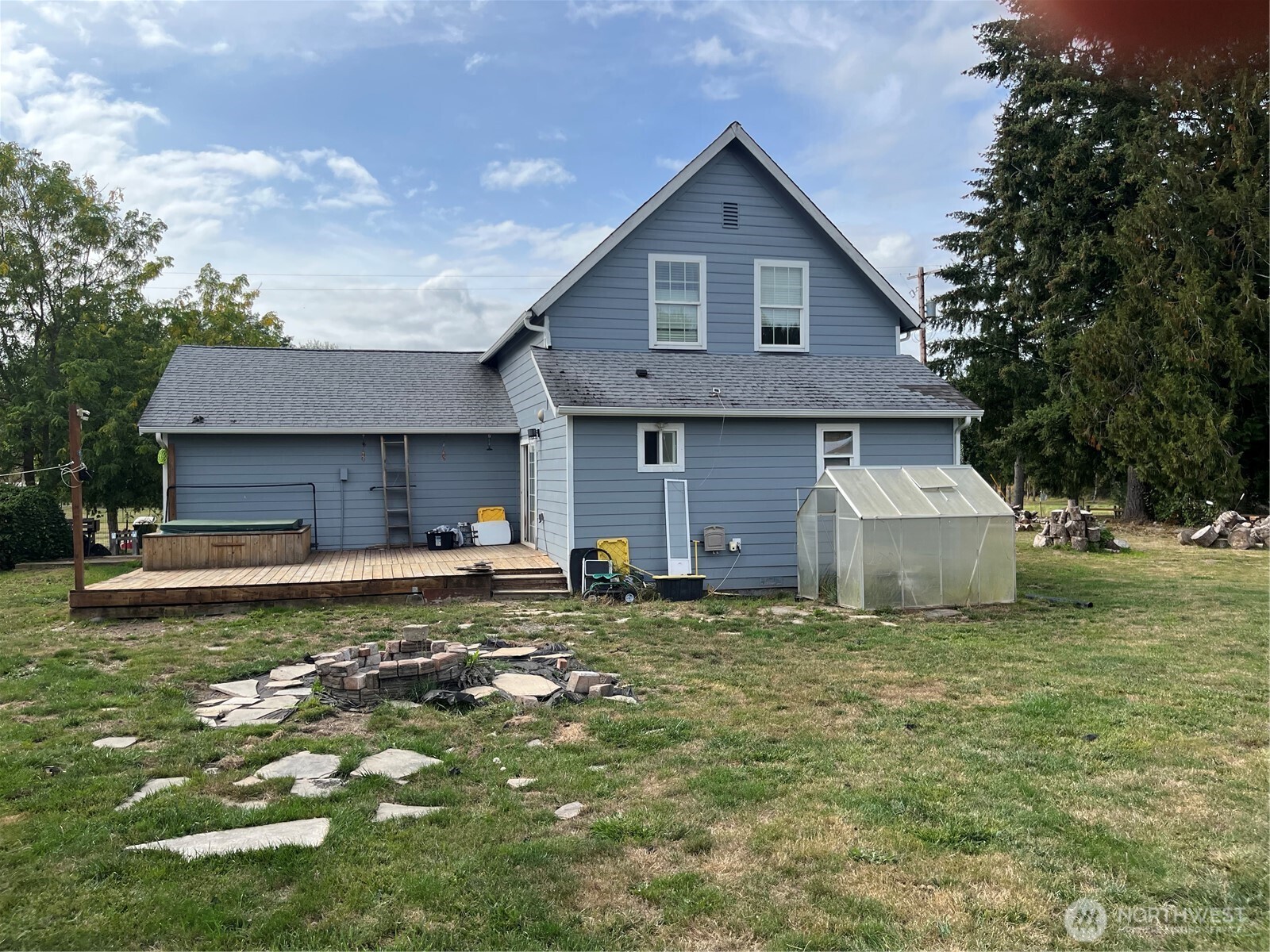 517 D Street Property Photo 5