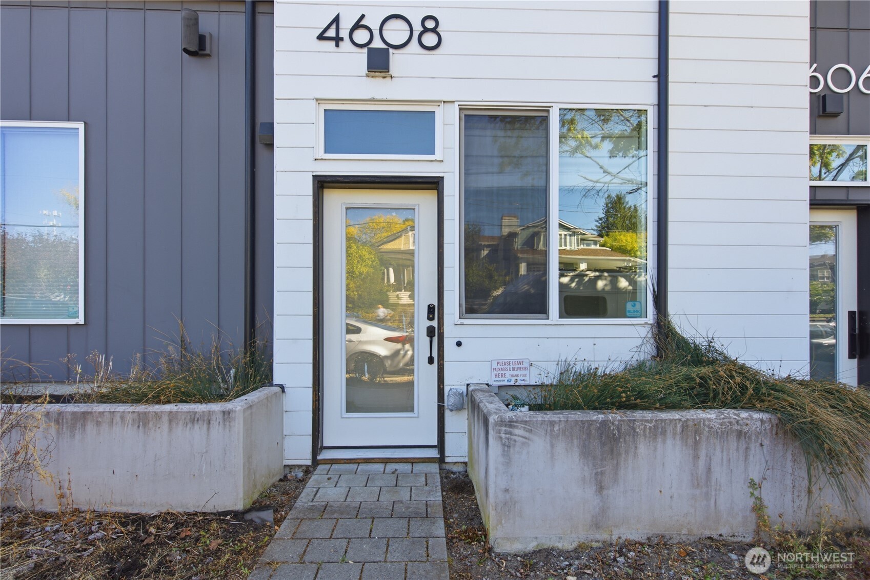 4608 Woodland Park Avenue Property Photo 1