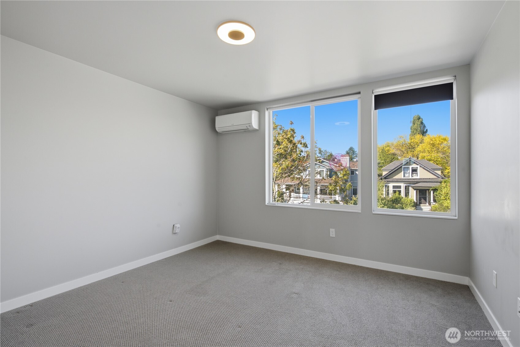 4608 Woodland Park Avenue Property Photo 12