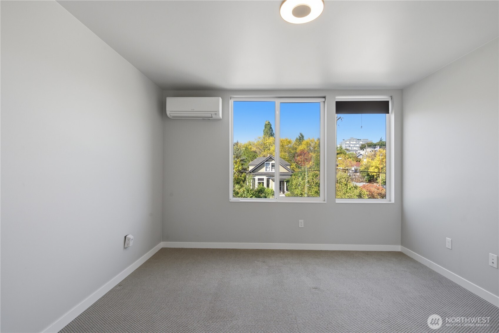 4608 Woodland Park Avenue Property Photo 13