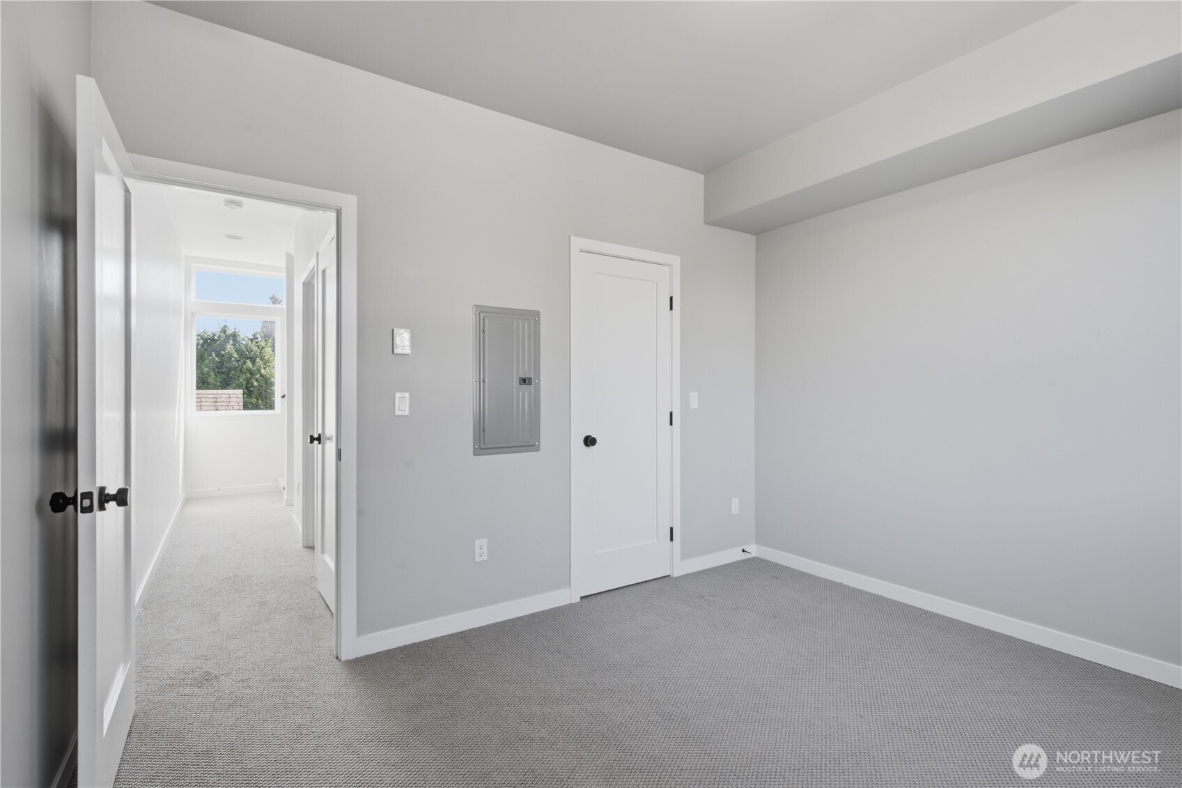 4608 Woodland Park Avenue Property Photo 15