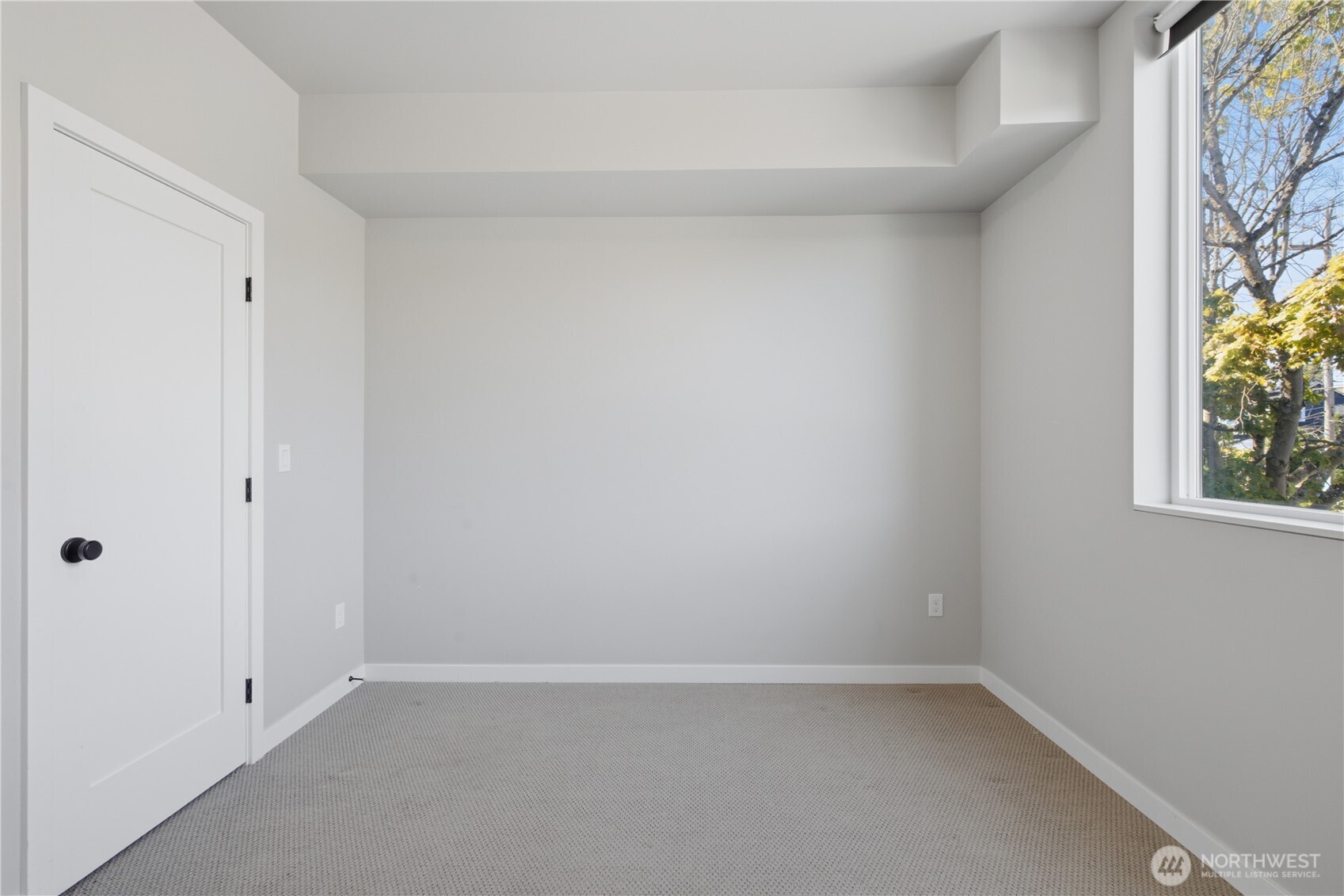 4608 Woodland Park Avenue Property Photo 16