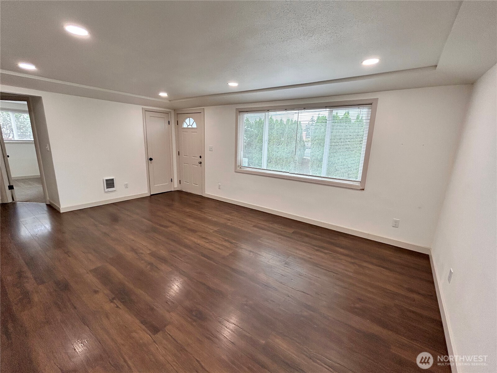 7029 S G Street Property Photo 7