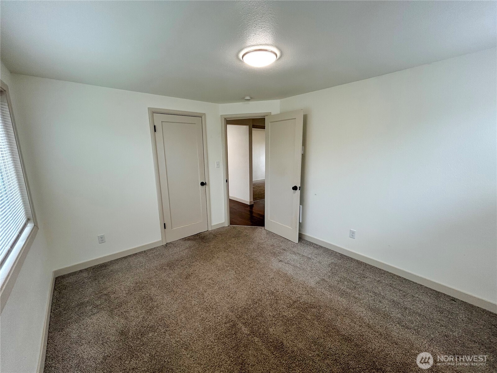7029 S G Street Property Photo 12