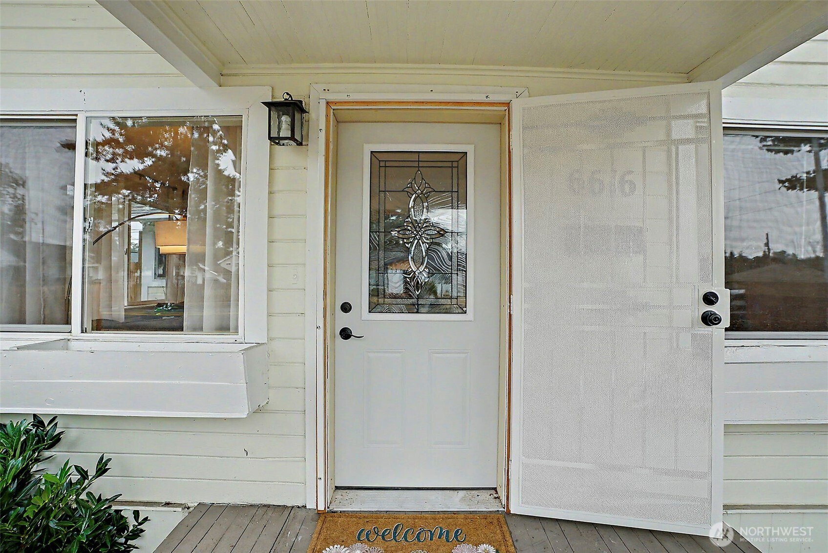 6616 S Oakes Street Property Photo 3