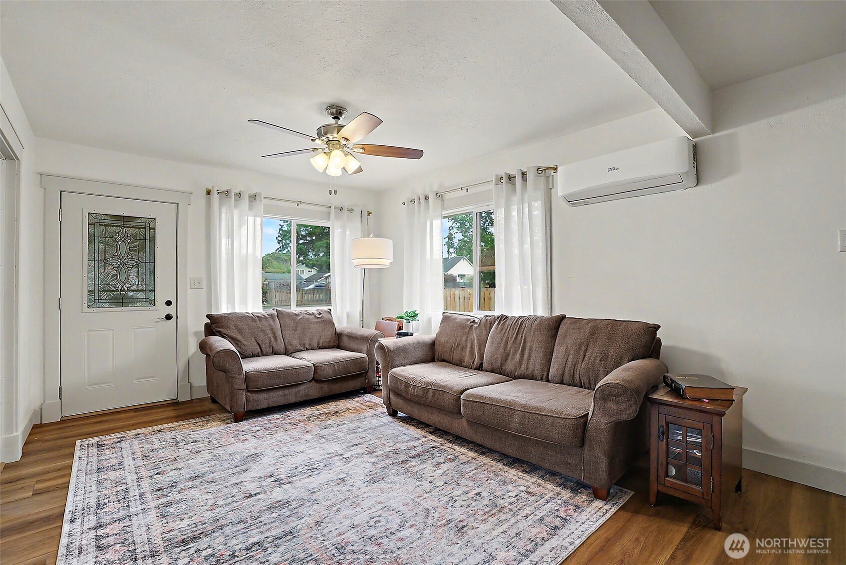 6616 S Oakes Street Property Photo 5