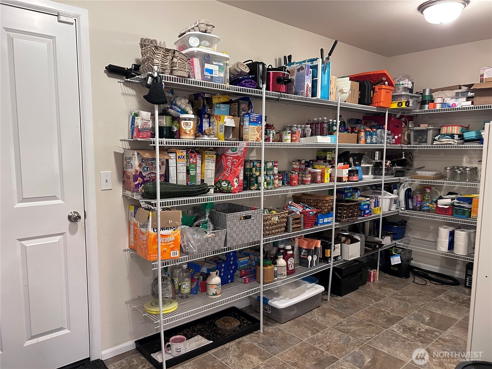 7839 Riverview Court Property Photo 8