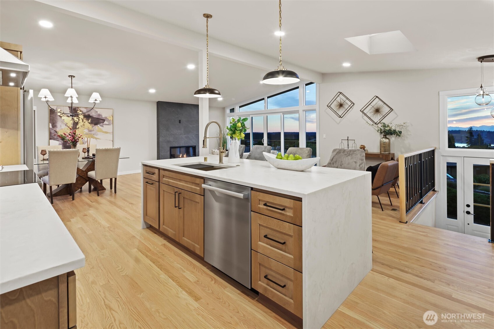4360 Somerset Boulevard Property Photo 8