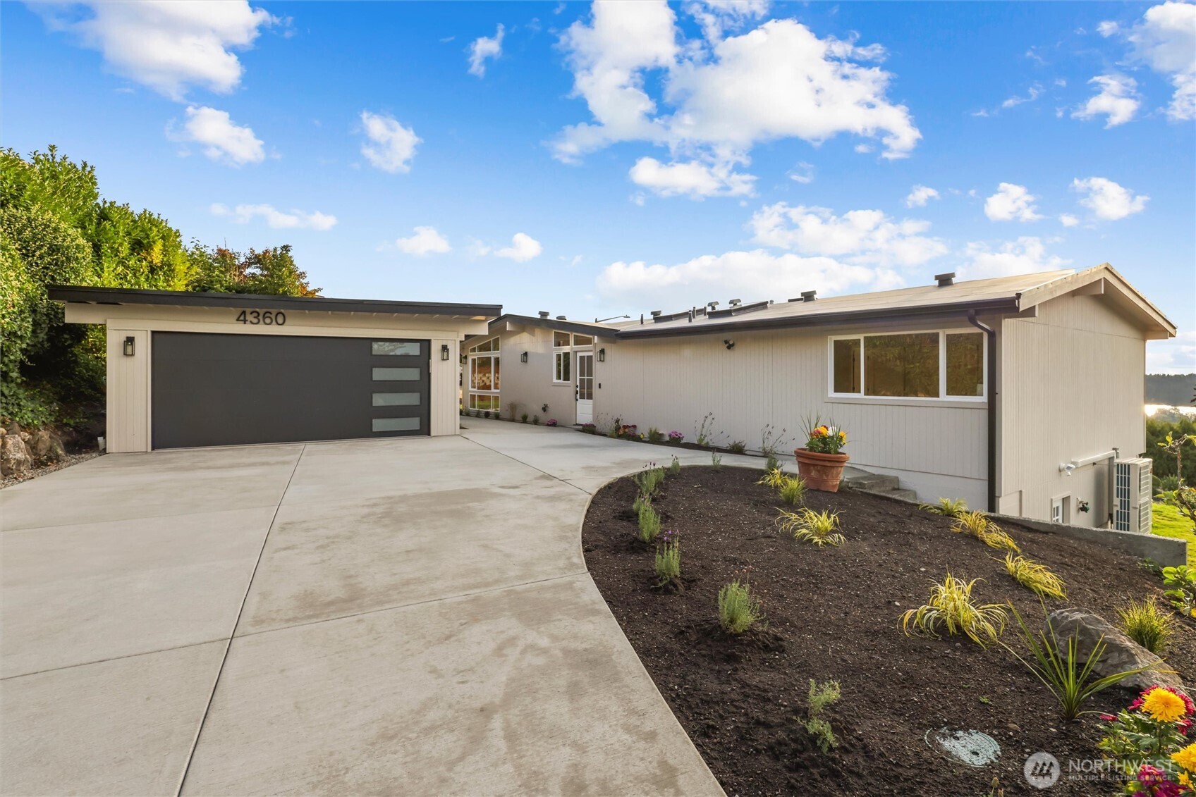 4360 Somerset Boulevard Property Photo 21