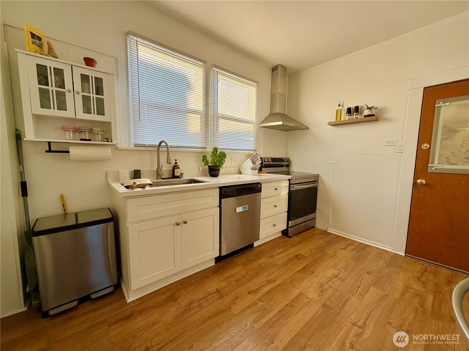 927 7th Avenue Property Photo 10