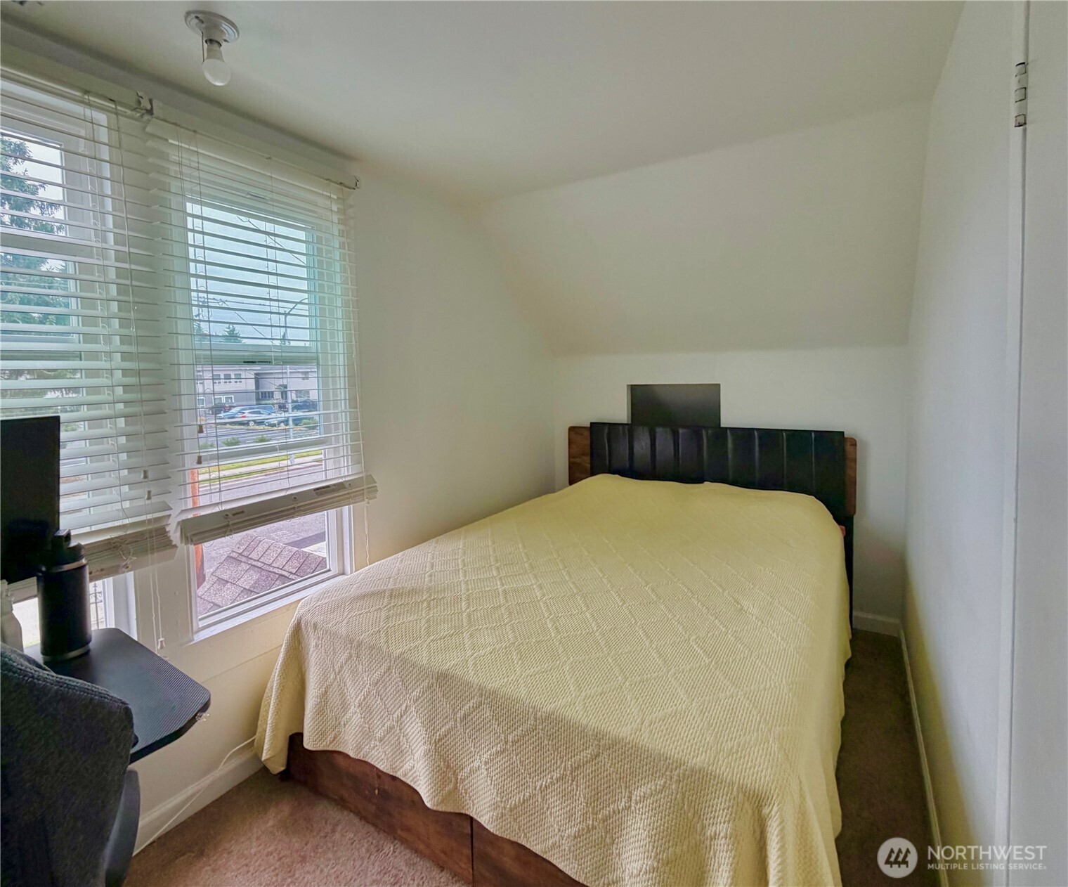 927 7th Avenue Property Photo 14
